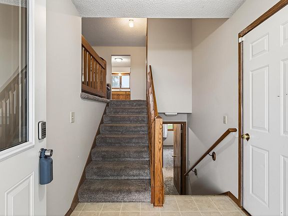 4th image of 14620 Hayes Rd
