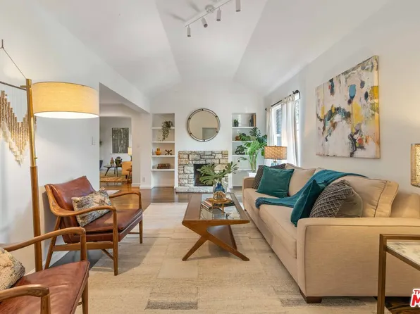 9039 Phyllis Ave, West Hollywood, CA 90069