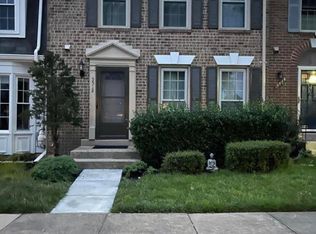 5512 Talon Ct, Fairfax, VA 22032