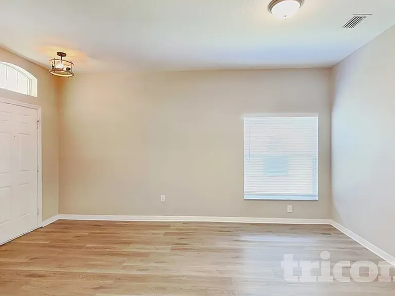3921 Langdrum Dr — Photo 4