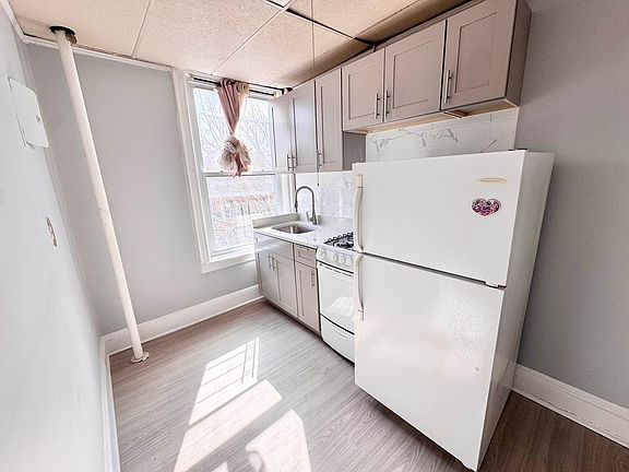 5th image of 24-32 23rd St #Top