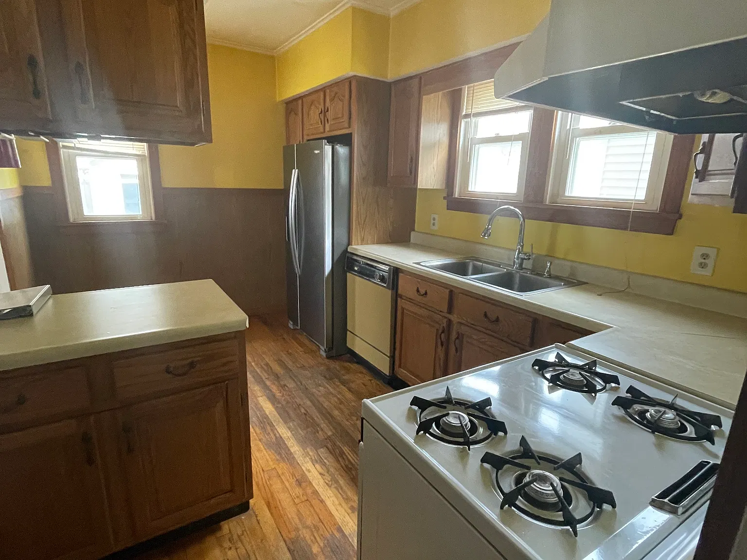 110th St, Troy — Photo 1