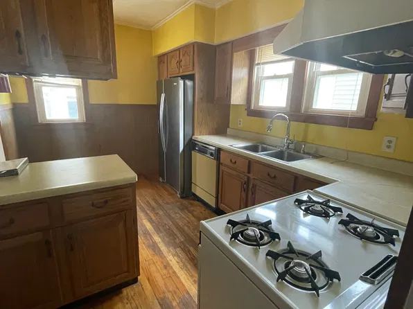 (undisclosed Address), Troy, NY 12182
