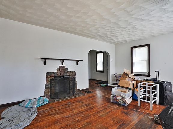 5th image of 1342 E 19th Ave