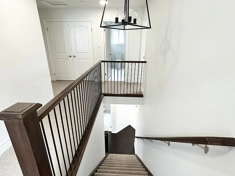201 Roy McDonald Dr #UPPER — Photo 14