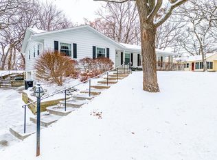 3964 Dellview Ave, Arden Hills, MN 55112