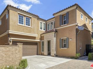20705 W Chestnut Cir, Northridge, CA 91326