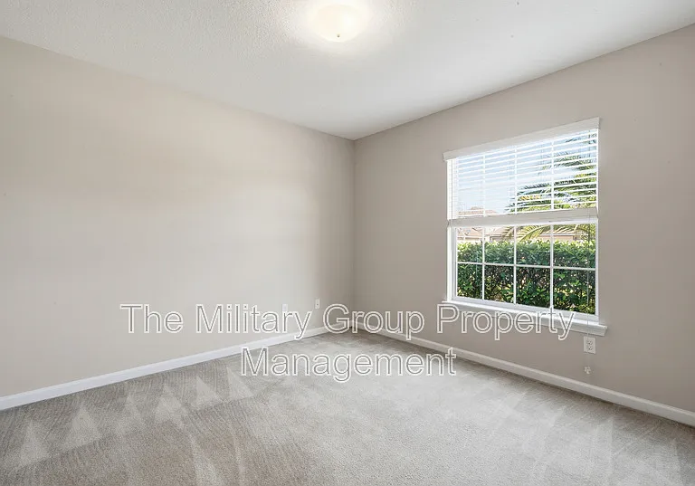 374 Porta Rosa Cir — Photo 20