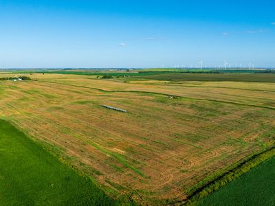 33 Avenue, Rugby, ND, 58368