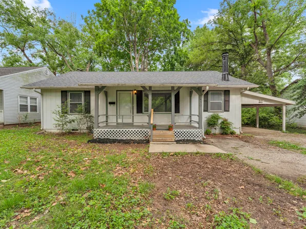 1439 S Luster Avenue, Springfield, MO 65804