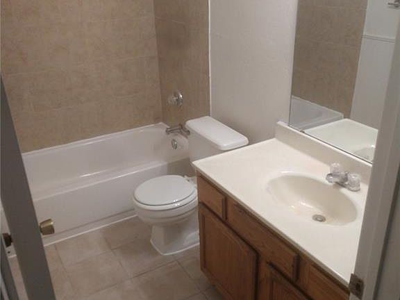 5th image of 1113 Cypress Ln