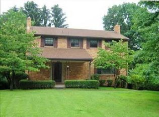 1306 Woodland Dr, Monroeville, PA