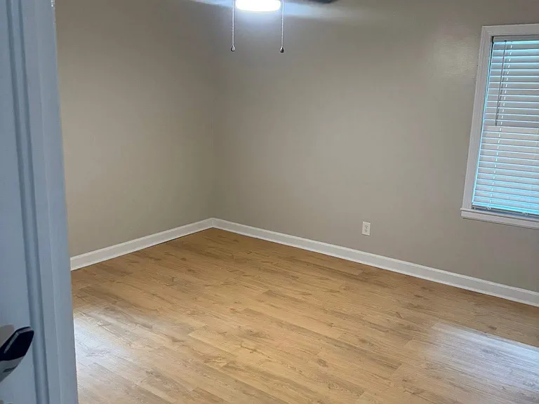 612 Sandra Ter — Photo 10