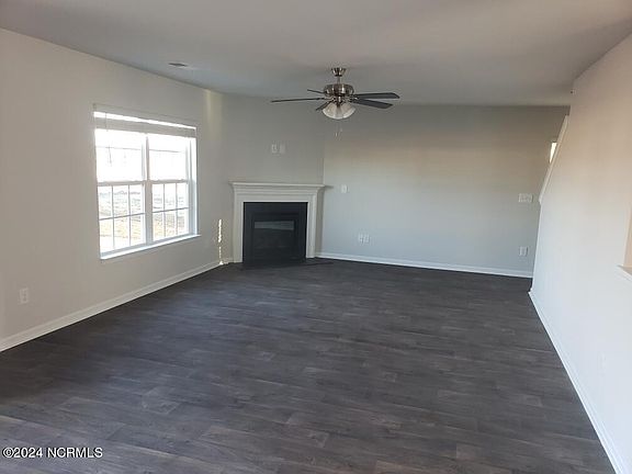 4th image of 512 Dakota Ave