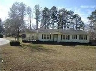 222 Old Eastman Rd, Cochran, GA 31014