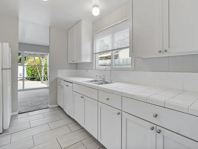 6734 Barnhurst Dr — Photo 17