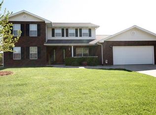 167 Papillon Dr, Swansea, IL