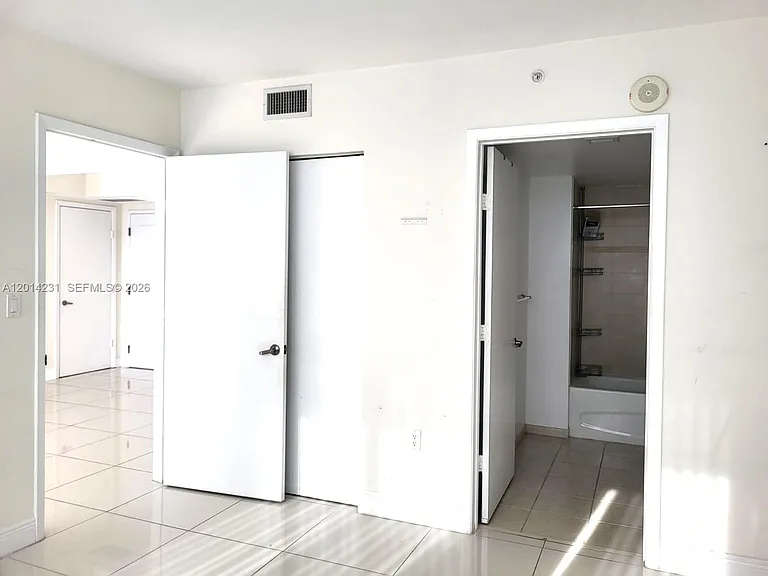 1861 NW South River Dr #2603 — Photo 8