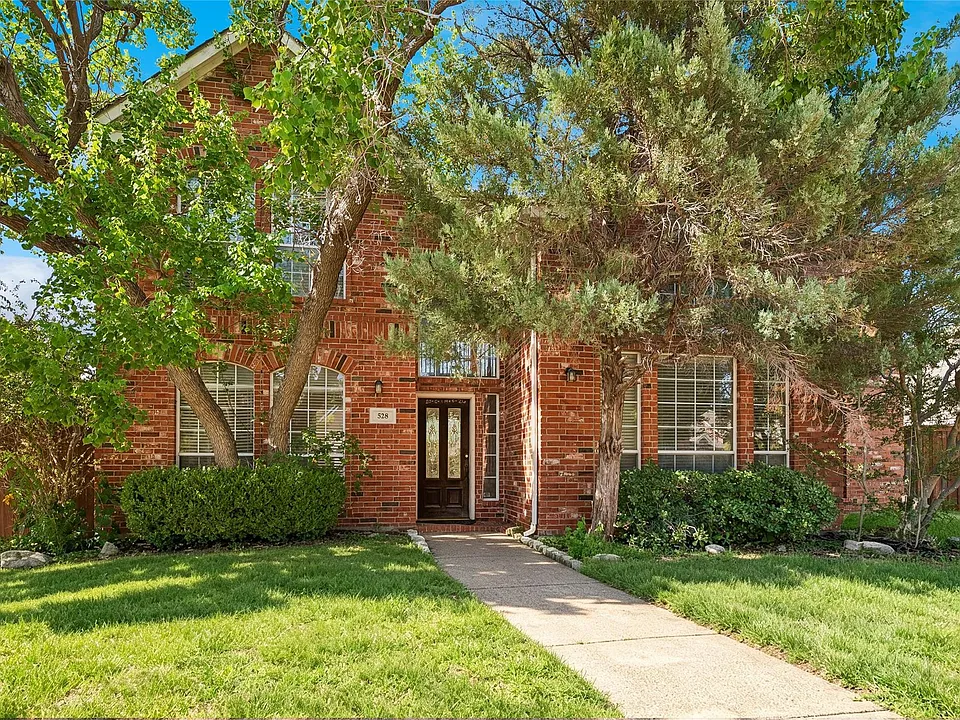 528 Blackfield Dr