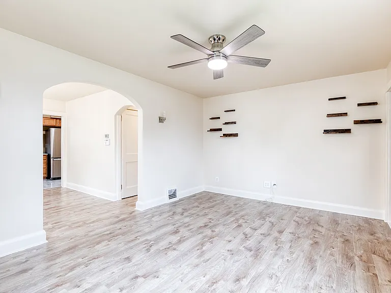 15 Georgia Ave NW — Photo 6