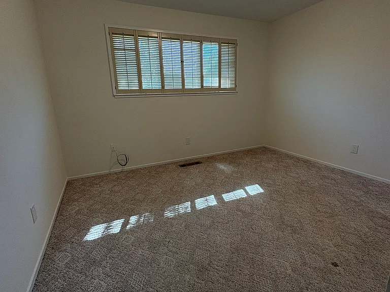 669 Clipper Way — Photo 11