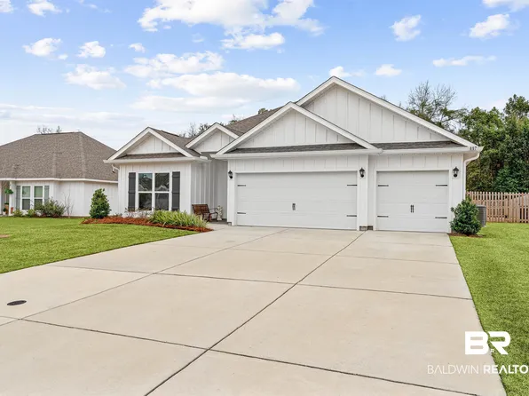 697 Calibre St, Fairhope, AL 36532