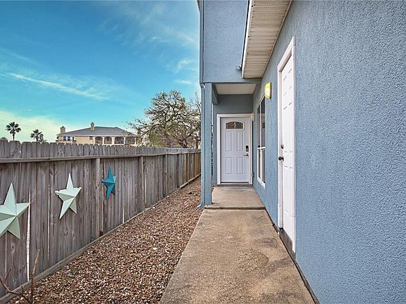 2nd image of 14001 Fortuna Bay Dr Unit 1