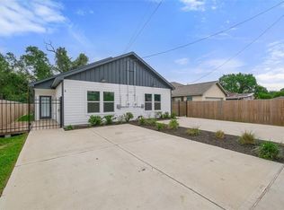 7502 Sandle St #A, Houston, TX 77088