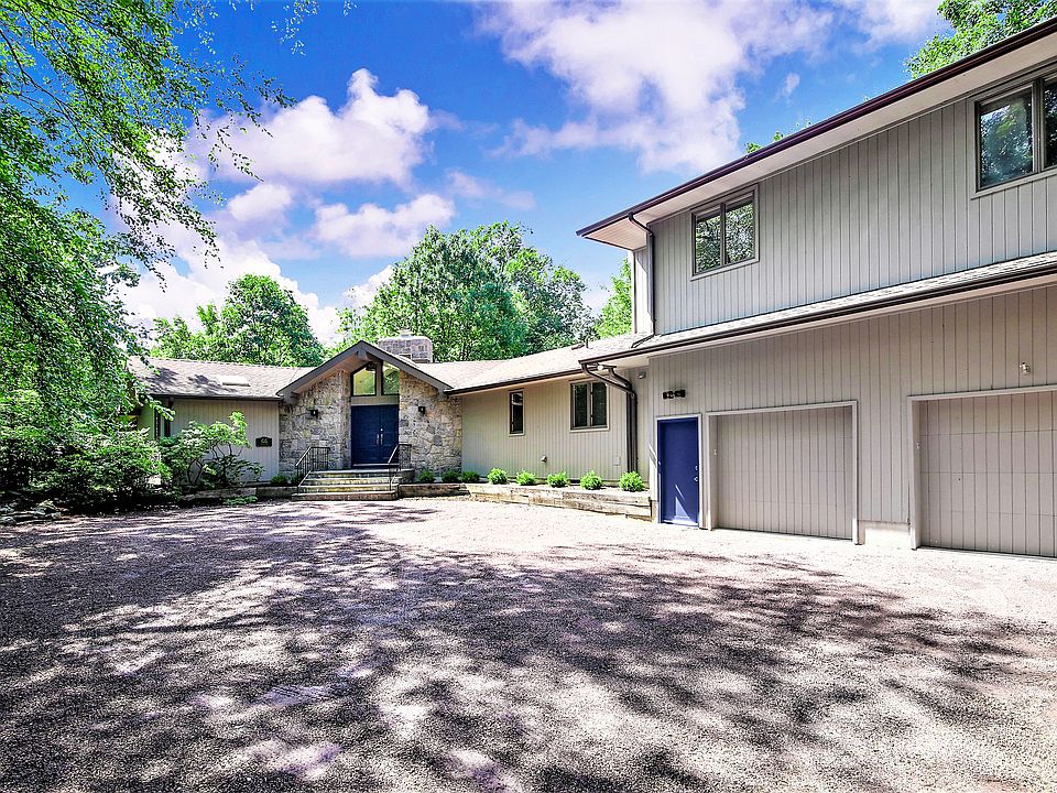 1st image of 66 Hillair Cir