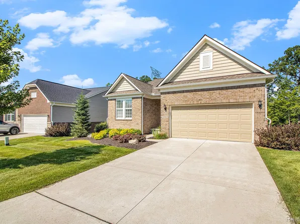 4104 Ashdale Way, Clarkston, MI 48348
