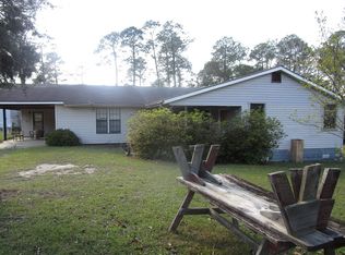 286 Mimosa Dr, Norman Park, GA 31771