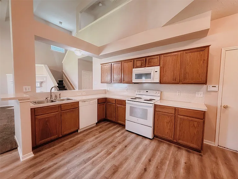 1535 Monterra Point — Photo 11