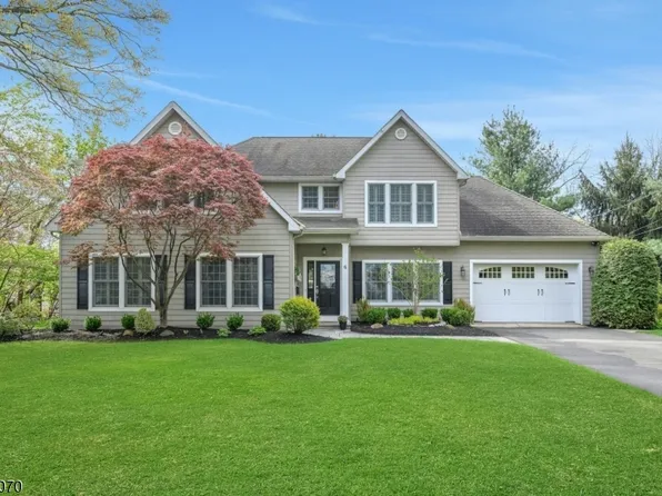 6 Yorke Rd, Mountain Lakes Boro, NJ 07046