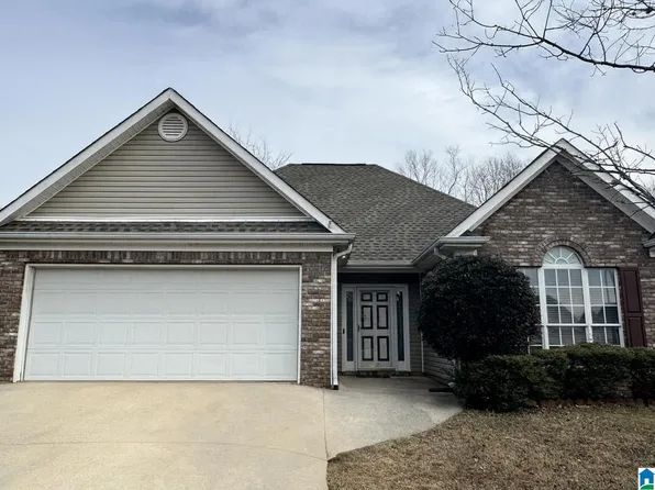 4231 Candle Brook Ln, Bessemer, AL 35022