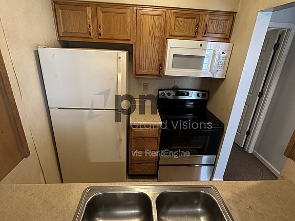 5th image of 1308 Arthur Ave Unit 2