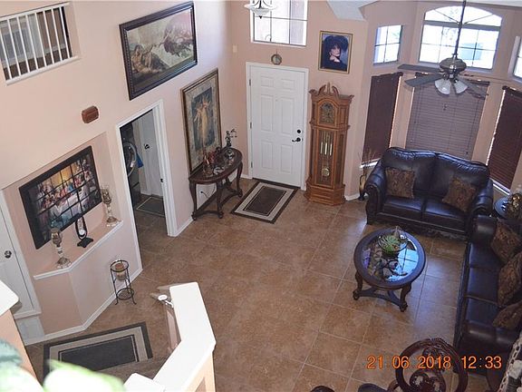 4th image of 4768 Beacham St