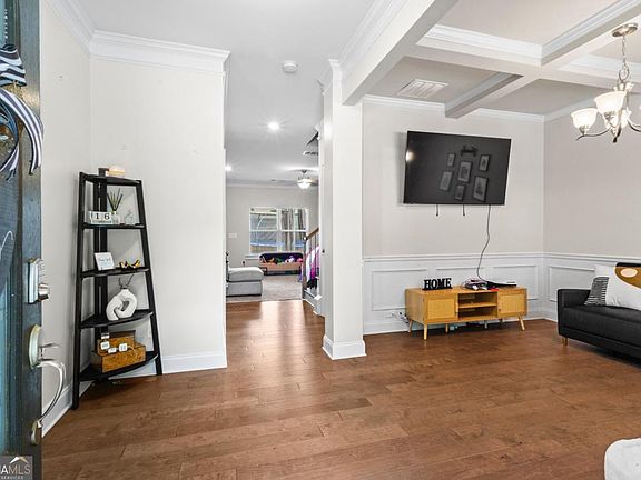 3rd image of 3958 Lagrone St