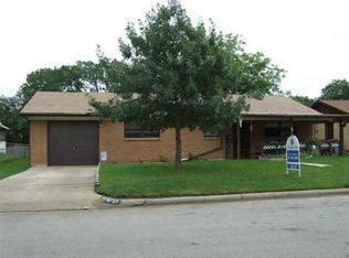 4721 Richard St, Forest Hill, TX 76119
