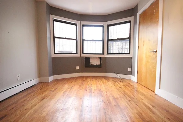 Rented by Nooklyn NYC LLC | media 38