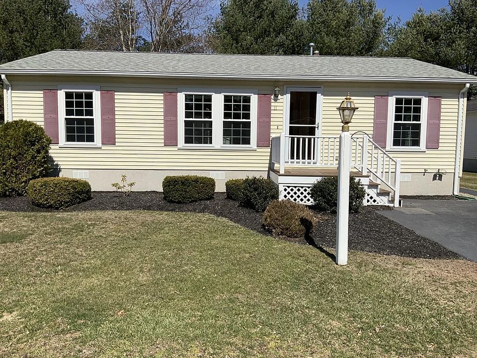 1st image of 11 Trailwood Dr