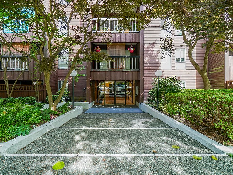1st image of 2920 Ash St #106