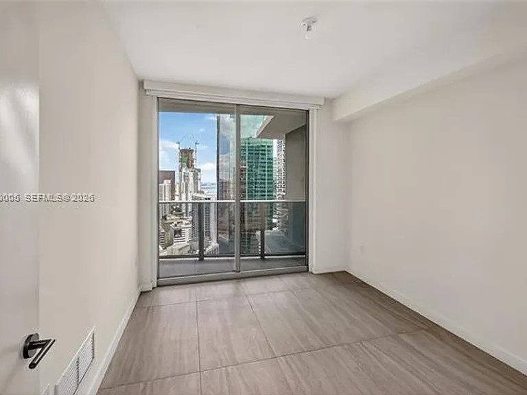 77 5th St #4202 — Photo 28