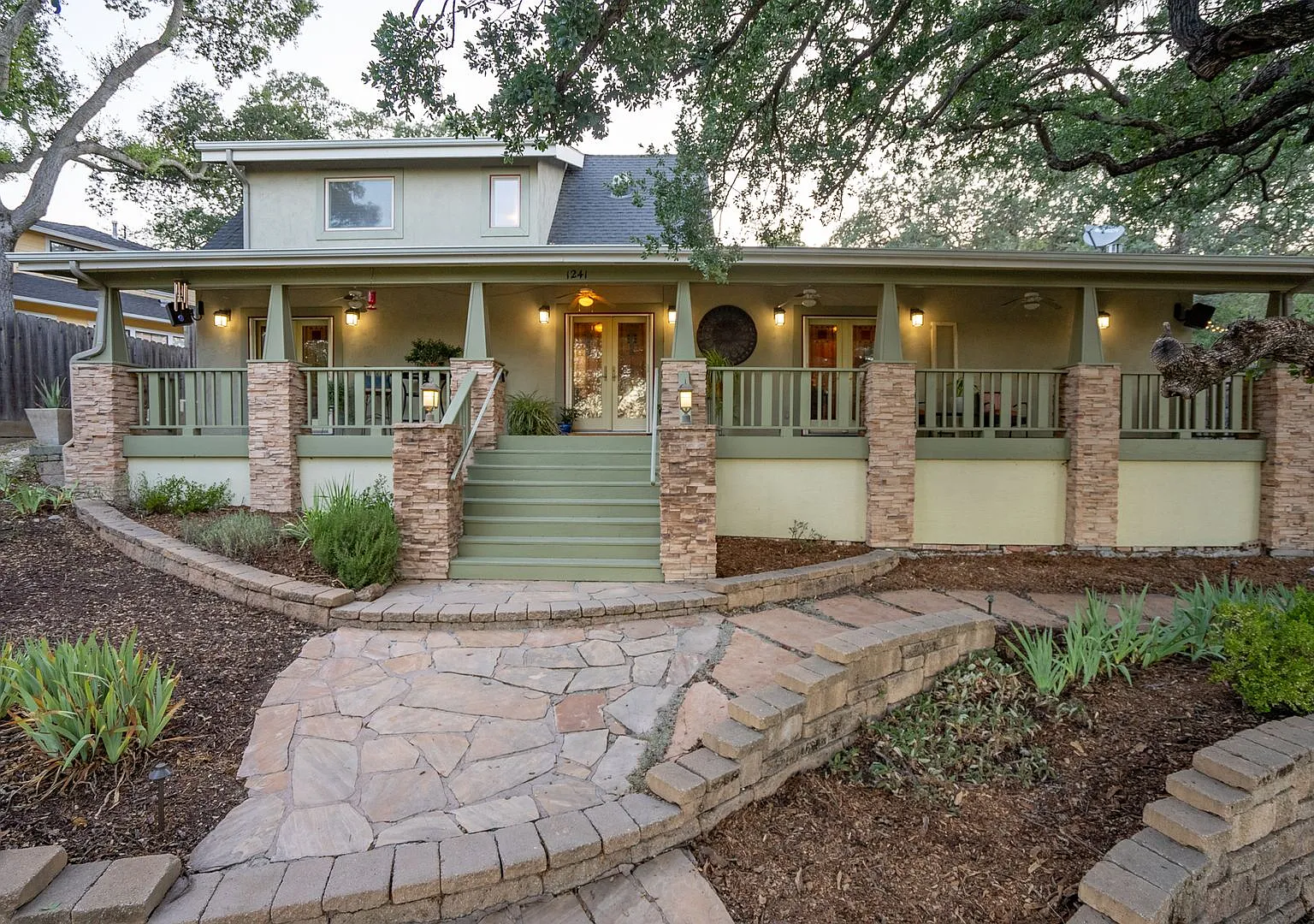 Executive Westside Paso Robles Home — Photo 2