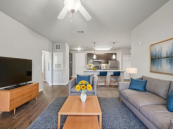 4th image of 12700 66th St N #2107