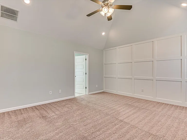 705 Navan Ln — Photo 33
