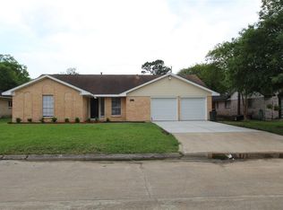 409 Riverbend St, Baytown, TX 77521