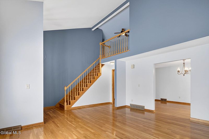 4th image of 1005 New Scotland Road