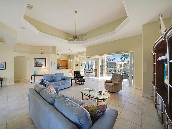 4th image of 1119 Lucia Dr