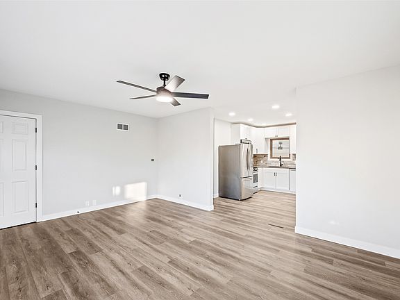 4th image of 801 E Ashland Ave