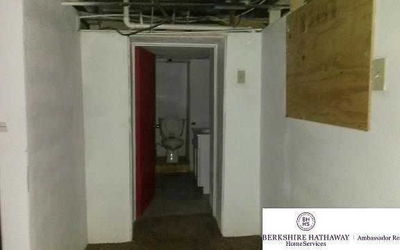5th image of 323 W B St